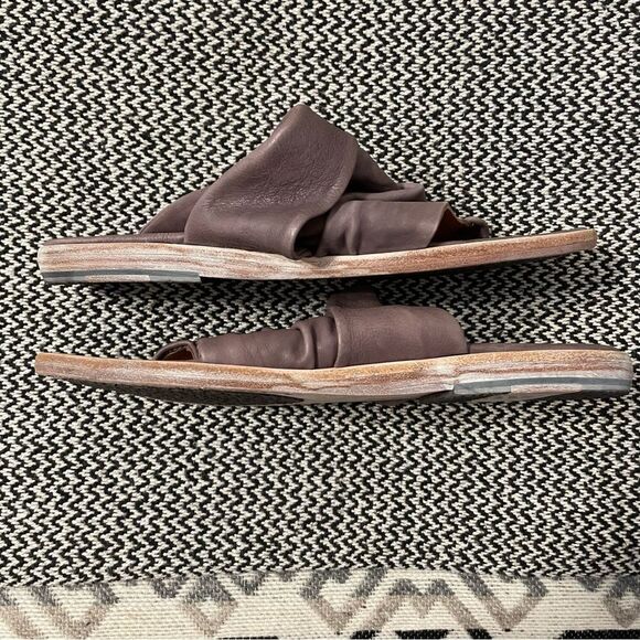 P. Monjo Grayish-Purple Leather Slouch Thong Sandal Sz-39 - Picture 3 of 6